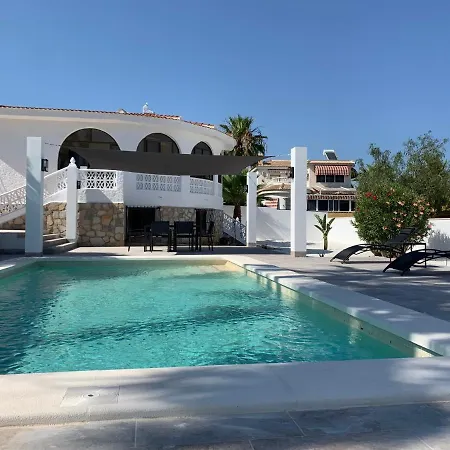 Casa Carlos * 시우다드 케사다