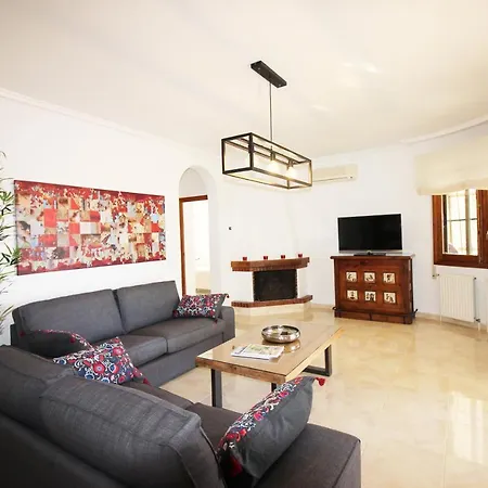 Casa Carlos Villa *
